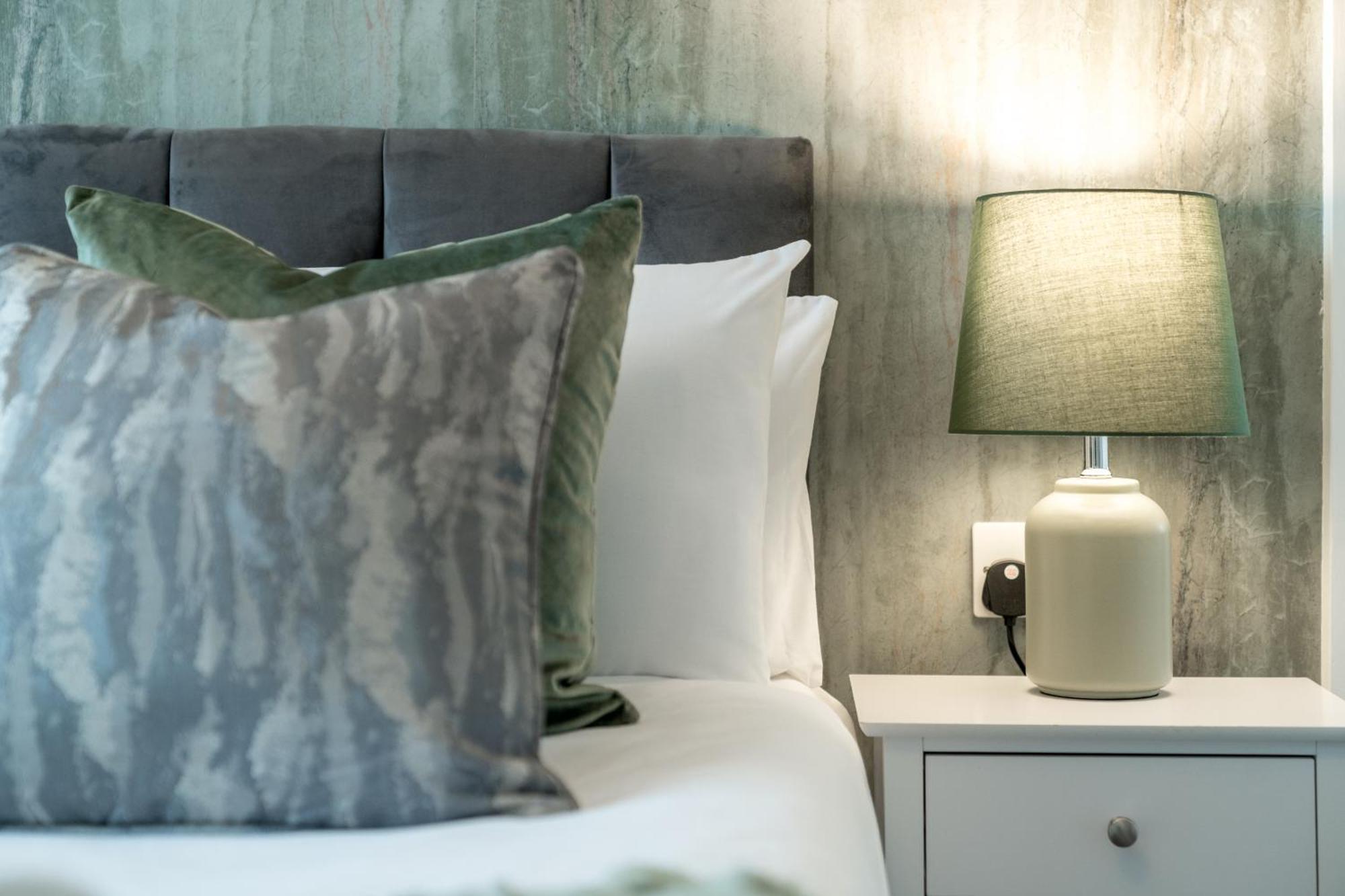 Ferienwohnung Lux 3Bed Near Wembley With Parking By Oceana Group - Sleeps 8 London Borough of London Borough of Harrow Exterior foto